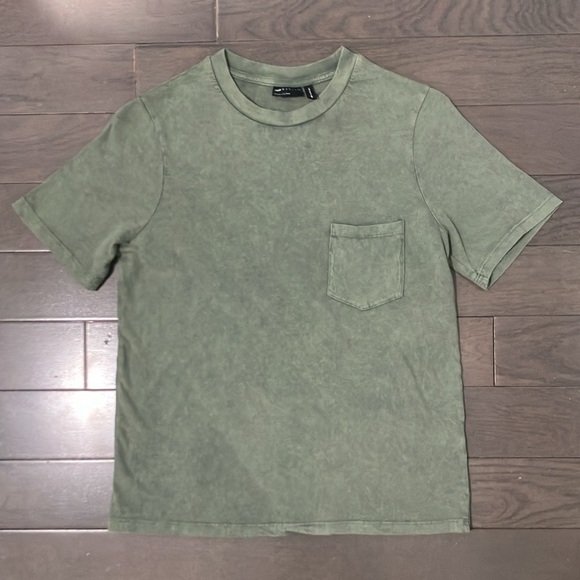 ASOS Tops - NWOT ASOS T-Shirt with Pocket Size 0